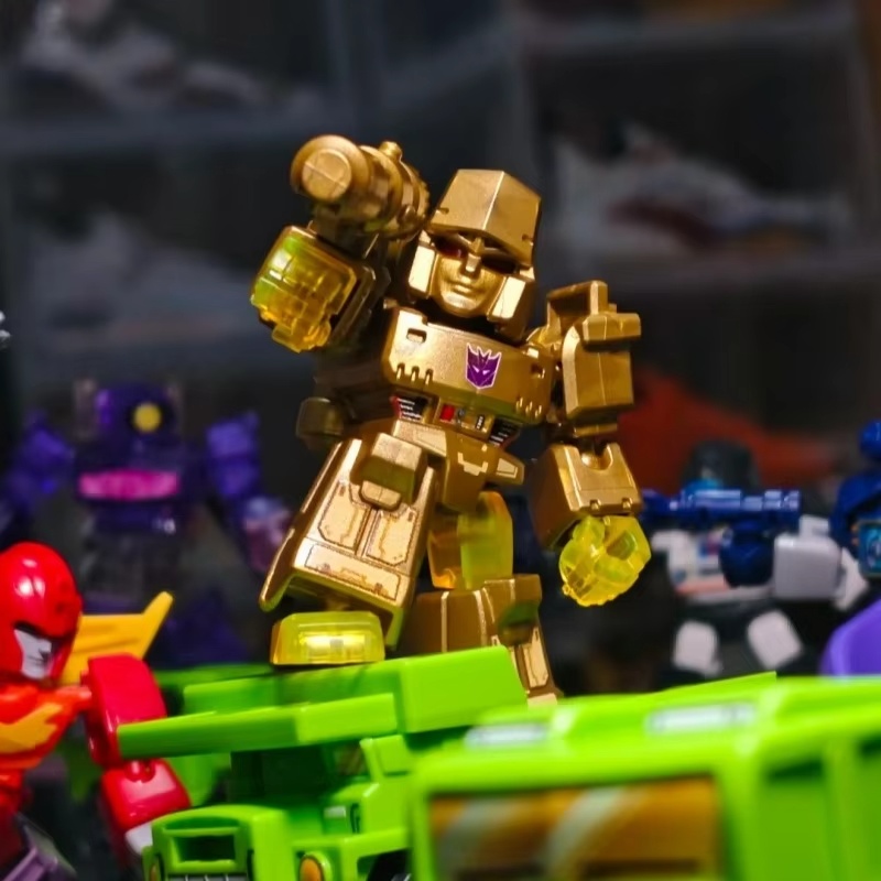 Venda quente Blokees Transform - Model Kit Optimus avaliação e preço