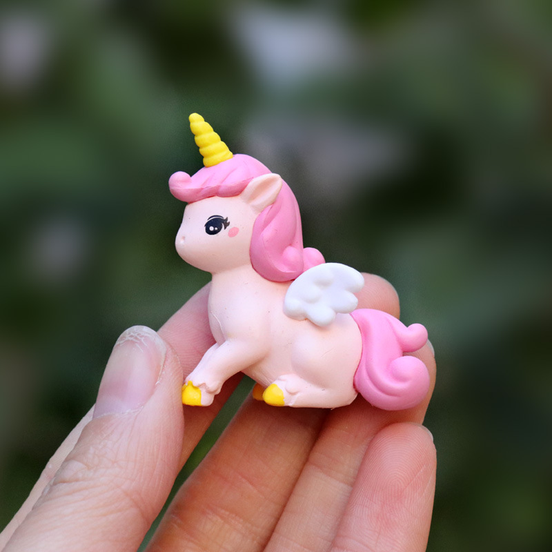 Conjunto de 4 peças de figuras - Model Kit Unicorn avaliação e preço