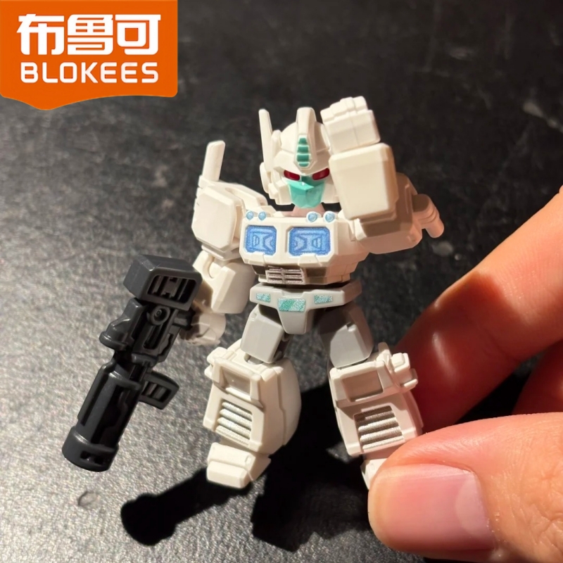Blokees Transformers Série Def - Model Kit Optimus avaliação e preço