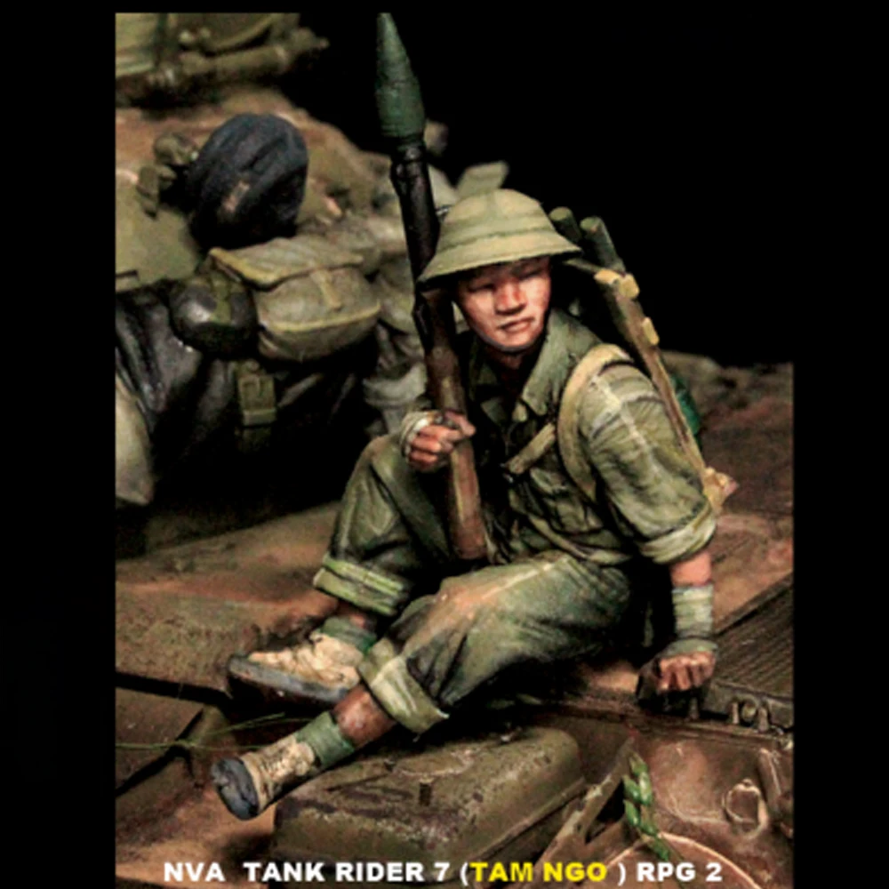 1/35 NVA Tank RIDER 7, RPD 2,  - Model Kit Figures avaliação e preço